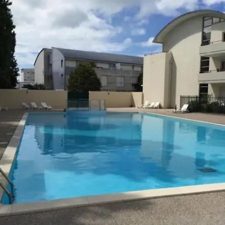 + Piscine+ Parking Prive. Quartier Minimes *