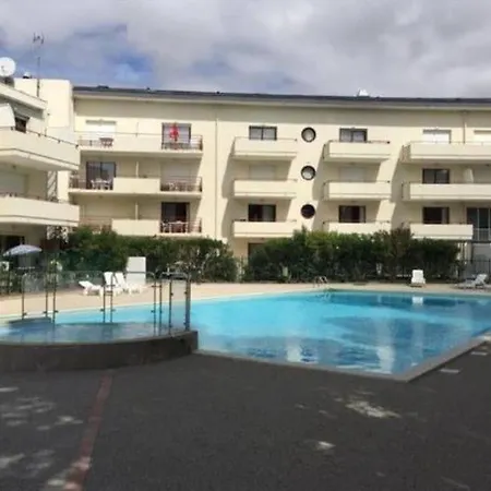 + Piscine+ Parking Prive. Quartier Minimes La Rochelle (Charente-Maritime)
