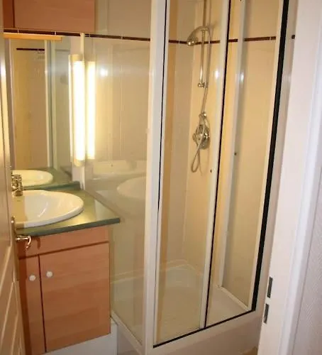 + Piscine+ Parking Prive. Quartier Minimes Apartamento *